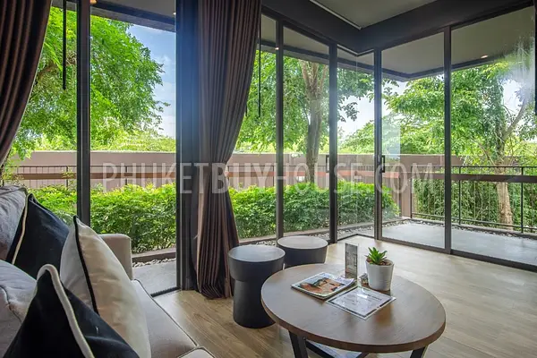 RAW6993: Corner Apartment with Garden Access in Nai Harn. Photo #3