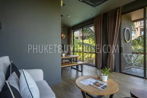 NAI6994: 2 Bedroom Corner Apartment in Nai Harn. Photo #25