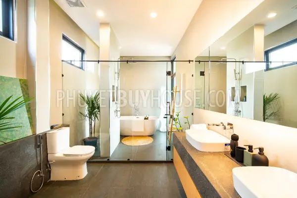 CHA7035: SeaView Villa in Chalong Bay. Photo #10