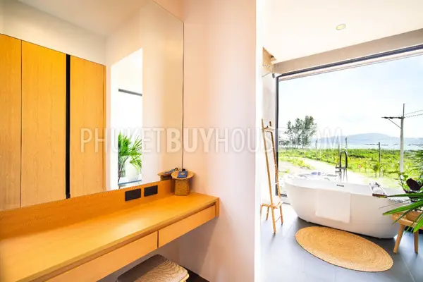 CHA7035: SeaView Villa in Chalong Bay. Photo #27