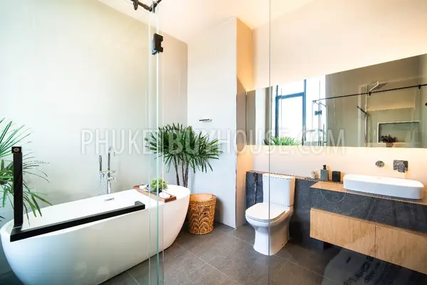 CHA7035: SeaView Villa in Chalong Bay. Photo #28