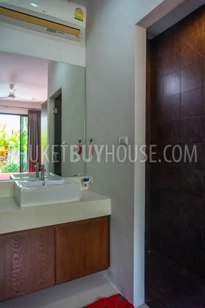 RAW6477: Villa with Pool for Sale in Rawai. Fotoğraf #16