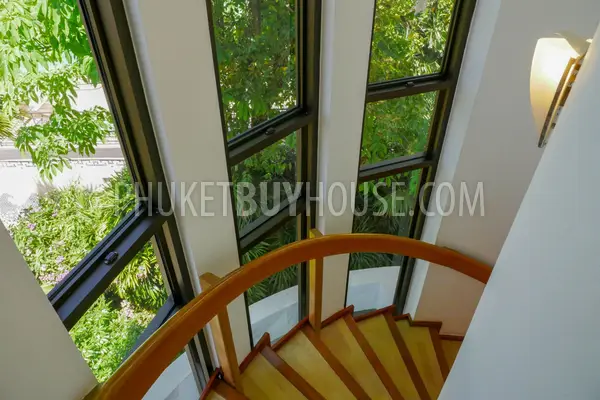 PAN21953: Stunning Three-Bedroom House For Sale With Magnificent Views of Ao Yon Bay and Racha Islands. Fotoğraf #8