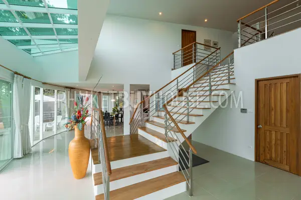 AOP21958: Mesmerizing Three Bedroom Pool Villa for Sale in Ao Po. Fotoğraf #3