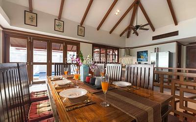 PAT6502: Luxury Villa with Sea View in Patong. Photo #13
