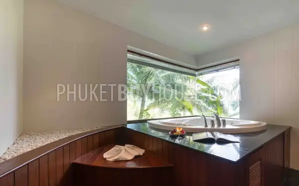 PAT6502: Luxury Villa with Sea View in Patong. Photo #27