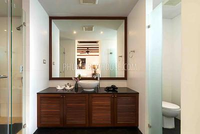 PAT6502: Luxury Villa with Sea View in Patong. Photo #30