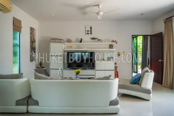 RAW6477: Villa with Pool for Sale in Rawai. Fotoğraf #35