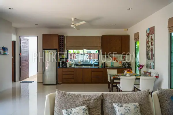 RAW6477: Villa with Pool for Sale in Rawai. Fotoğraf #37