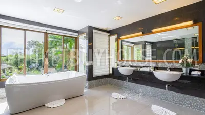 BAN21972: Aesthetic 4 Bedroom Villa for Sale in Bang Tao. Fotoğraf #8