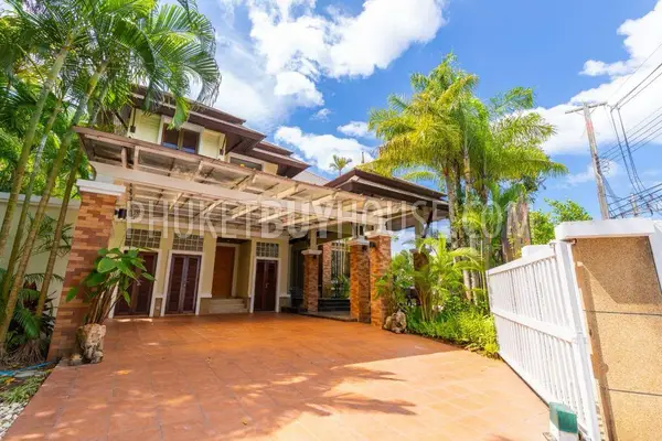 BAN21972: Aesthetic 4 Bedroom Villa for Sale in Bang Tao. Fotoğraf #1