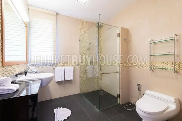 BAN21972: Aesthetic 4 Bedroom Villa for Sale in Bang Tao. Fotoğraf #15