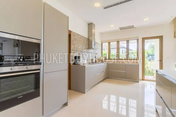 BAN21972: Aesthetic 4 Bedroom Villa for Sale in Bang Tao. Fotoğraf #22