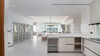 BAN21976: Outstanding 3 Bedroom Apartment For Sale With Lakeview in Bang Tao. Fotoğraf #30