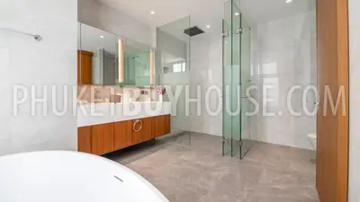 BAN21976: Outstanding 3 Bedroom Apartment For Sale With Lakeview in Bang Tao. Fotoğraf #43