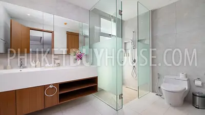 BAN21976: Outstanding 3 Bedroom Apartment For Sale With Lakeview in Bang Tao. Fotoğraf #45