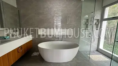 BAN21977: Splendid 2 Bedroom Apartments with Lakeview For Sale in Bang Tao. Fotoğraf #12