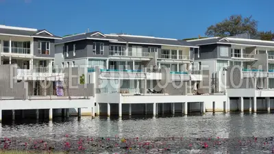 BAN21977: Splendid 2 Bedroom Apartments with Lakeview For Sale in Bang Tao. Fotoğraf #38