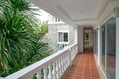KOH21965: Opulent Five-Bedroom Residence with Breathtaking Ocean Views Available for Sale in Koh Sirey. Photo #16