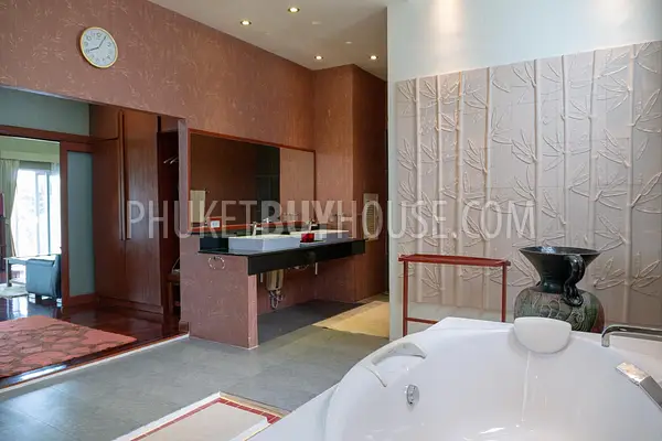 KOS21965: Opulent Five-Bedroom Residence with Breathtaking Ocean Views Available for Sale in Koh Sirey. Fotoğraf #21
