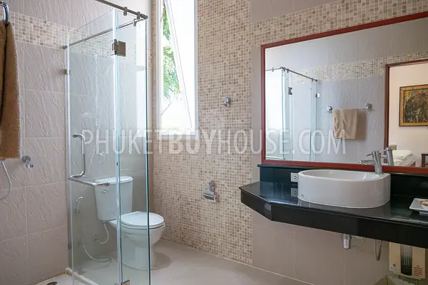 KOS21965: Opulent Five-Bedroom Residence with Breathtaking Ocean Views Available for Sale in Koh Sirey. Fotoğraf #22