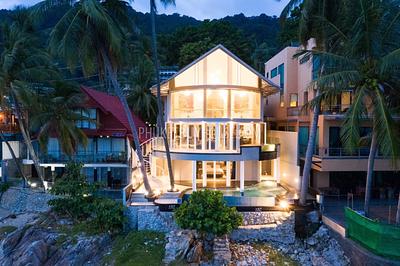 PAT7070: Villa with Outstanding Design Close to Patong. Photo #1