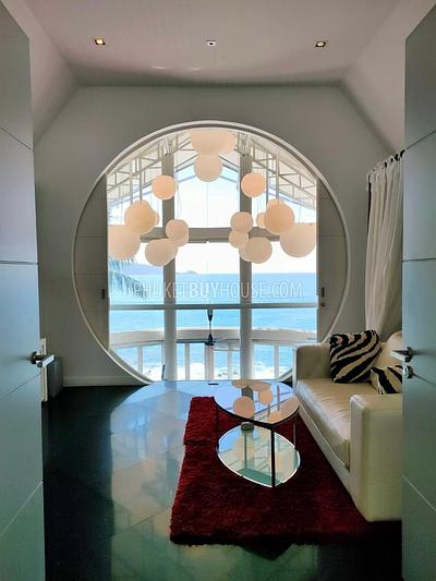 PAT7070: Villa with Outstanding Design Close to Patong. Photo #11