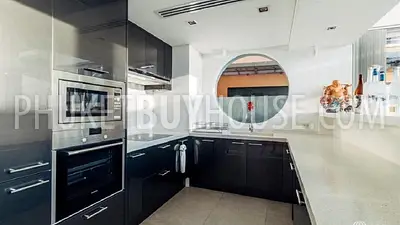 PAT7070: Villa with Outstanding Design Close to Patong. Photo #23
