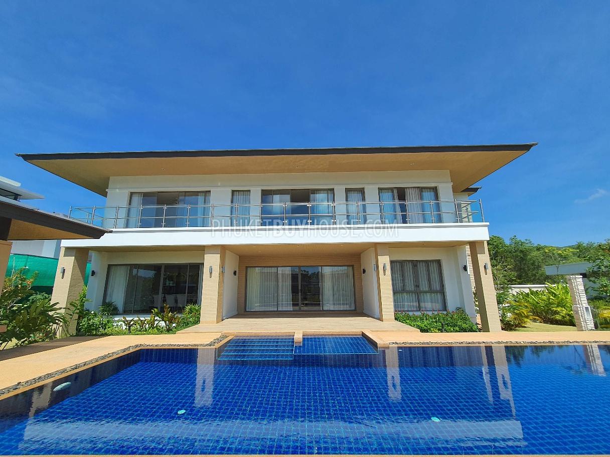 LAG6783: Magnificent New House For Sale in Laguna. Photo #19