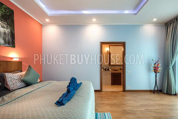 RAW6801: 3 bedroom Villa with Pool in Rawai. Photo #3