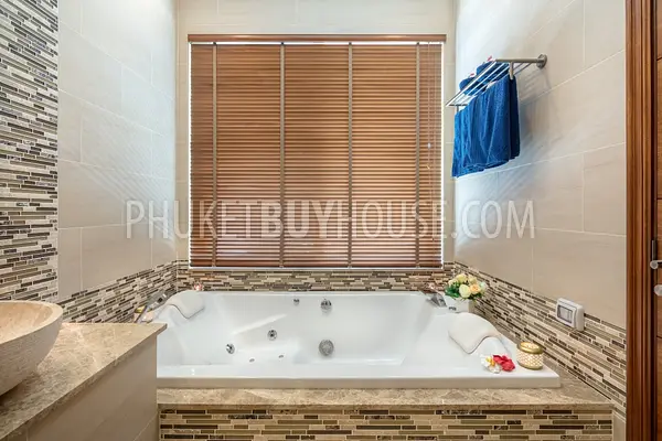 RAW6801: 3 bedroom Villa with Pool in Rawai. Photo #23