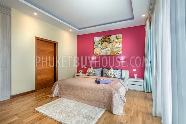 RAW6801: 3 bedroom Villa with Pool in Rawai. Photo #11