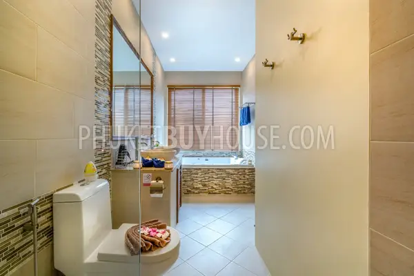 RAW6801: 3 bedroom Villa with Pool in Rawai. Photo #13