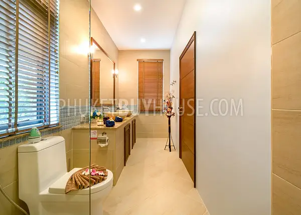 RAW6801: 3 bedroom Villa with Pool in Rawai. Photo #48