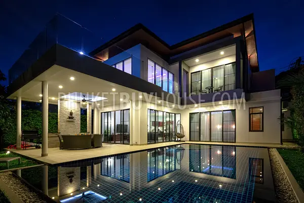 RAW6801: 3 bedroom Villa with Pool in Rawai. Photo #1
