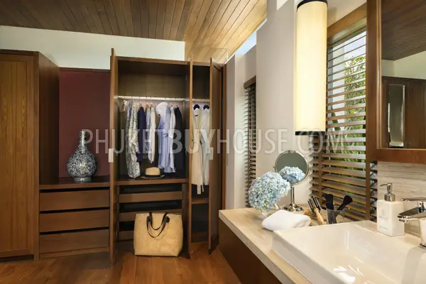PHA6583: 4 Bedroom Villa on Walk from Beach in Phang Nga. Photo #11