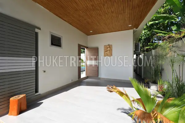 RAW21985: Stylish pool villa near Nai Harn Beach. Photo #10