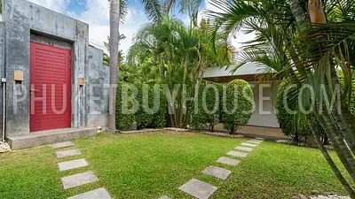 NAI6565: Exquisite Villa for Sale in Nai Harn. Photo #2