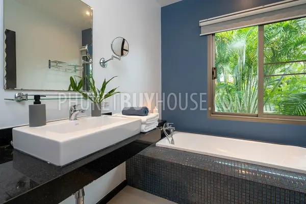 NAI6565: Exquisite Villa for Sale in Nai Harn. Photo #9