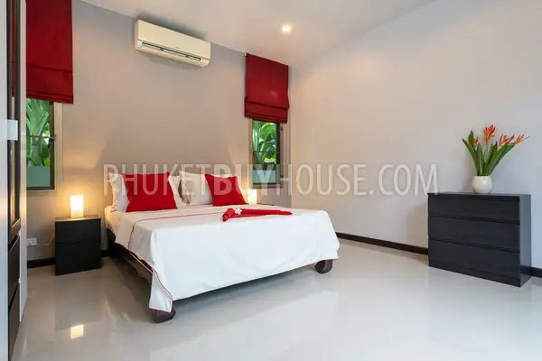 NAI6565: Exquisite Villa for Sale in Nai Harn. Photo #11