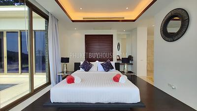 NAI7212: Four Bedroom Sea View Villa in Nai Thon. Photo #48