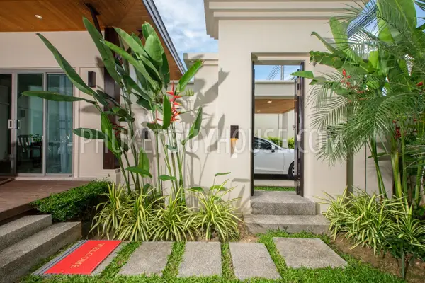 NAI6608: Villa for Sale in Nai Harn area. Photo #5
