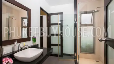 NAI6608: Villa for Sale in Nai Harn area. Photo #9