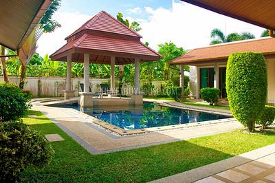 CHE6612: Spacious Villa with Pool in Cherng Talay. Photo #3