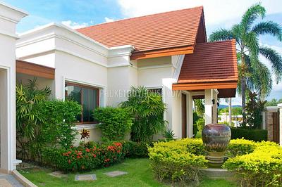 CHE6612: Spacious Villa with Pool in Cherng Talay. Photo #4