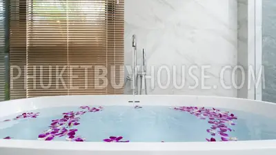 BAN7095: Splendid Lifestyle in 3-Bedroom Pool Villa in Bang Tao. Photo #11