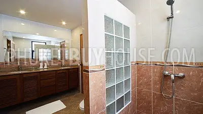 SUR6601: Cozy Apartment on Surin Beach. Photo #8