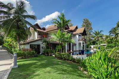 SUR6654: Designer Apartments for Sale in Surin. Photo #1