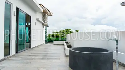 RAW6657: Villa by the Sea in Rawai. Photo #16