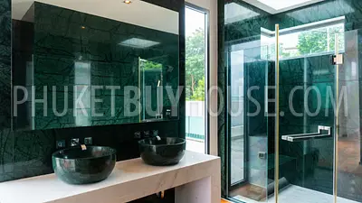RAW6657: Villa by the Sea in Rawai. Photo #18